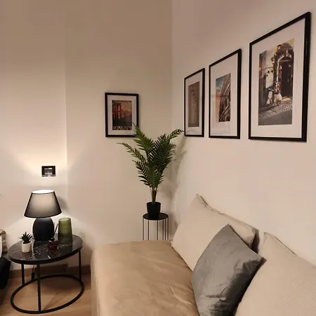 Adr Charme Bed & Breakfast Rom